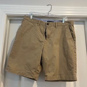 Khaki Tommy Hilfiger Shorts waist 34 inseam 8”